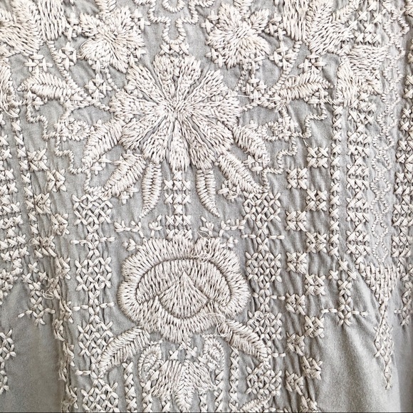 JOHNNY WAS Daniella Embroidered V Neck Tunic Top in Beige - Picture 5 of 9